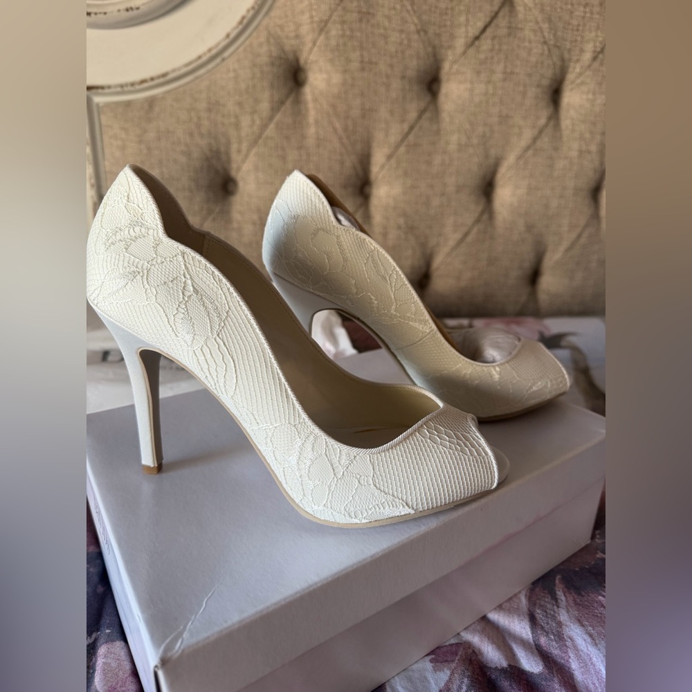 David's Bridal Ivory Lace Peep-Toe Heels
